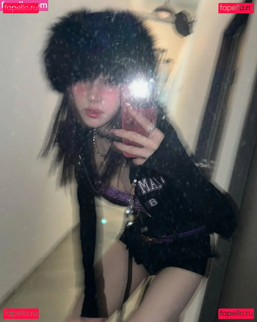 HeeJin Onlyfans Photo Gallery 