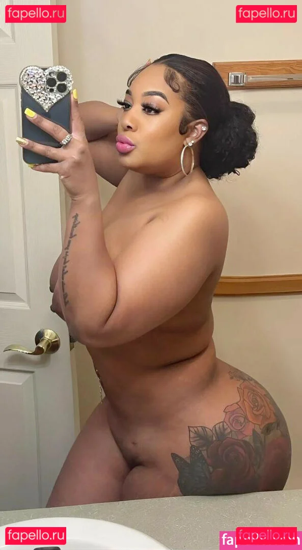 ActingLightskin Onlyfans Photo Gallery 