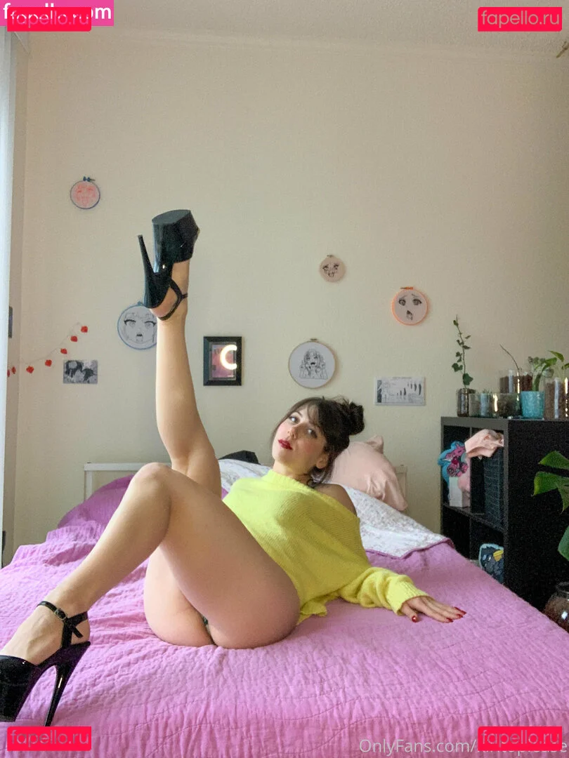 kiritoplease Onlyfans Photo Gallery 