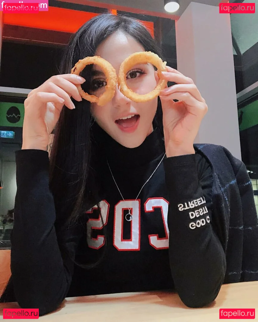 Midna Onlyfans Photo Gallery 