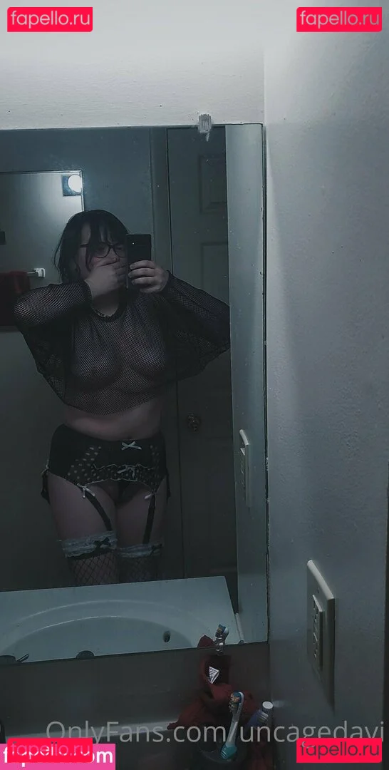 uncagedavi Onlyfans Photo Gallery 