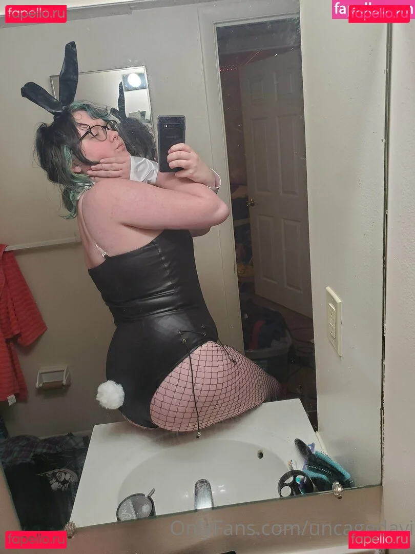 uncagedavi Onlyfans Photo Gallery 