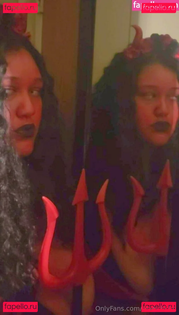 sinwithkim Onlyfans Photo Gallery 