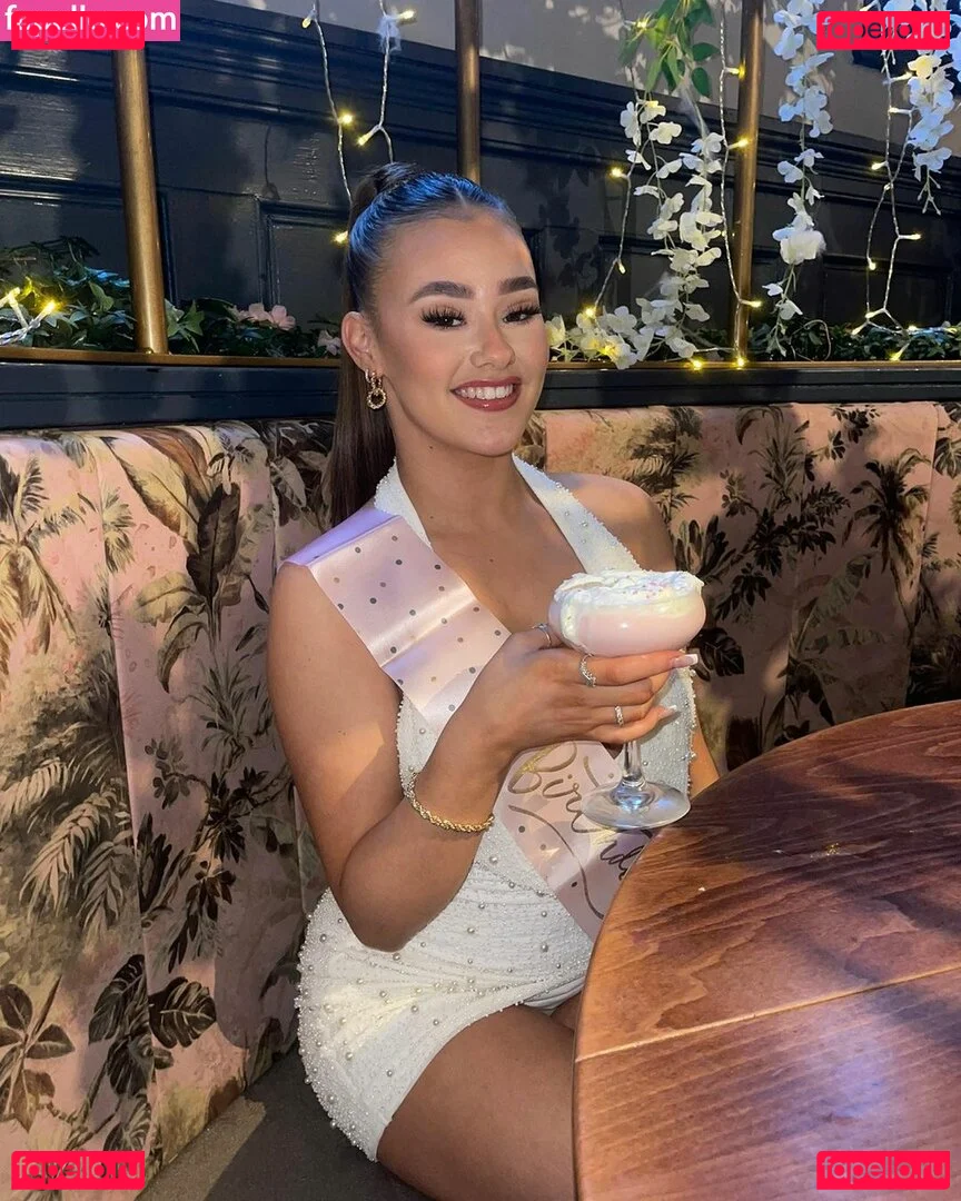 Sydney Etherington Onlyfans Photo Gallery 