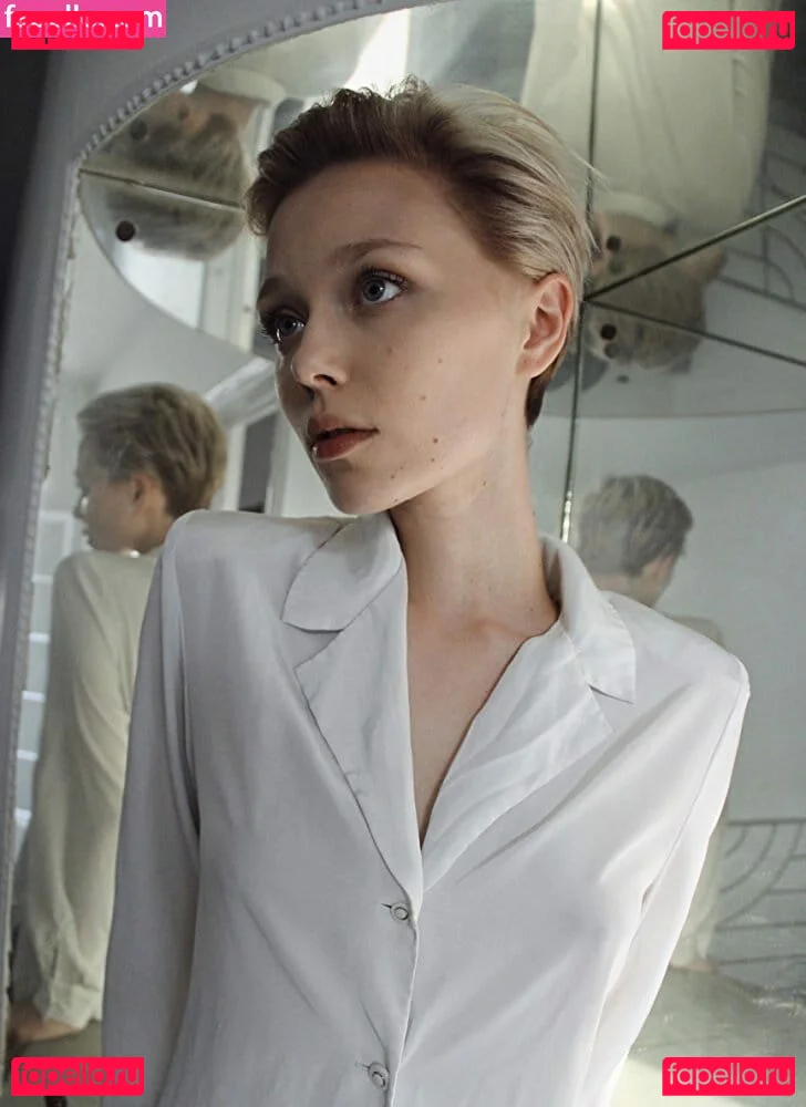 Ivanna Sakhno Onlyfans Photo Gallery 