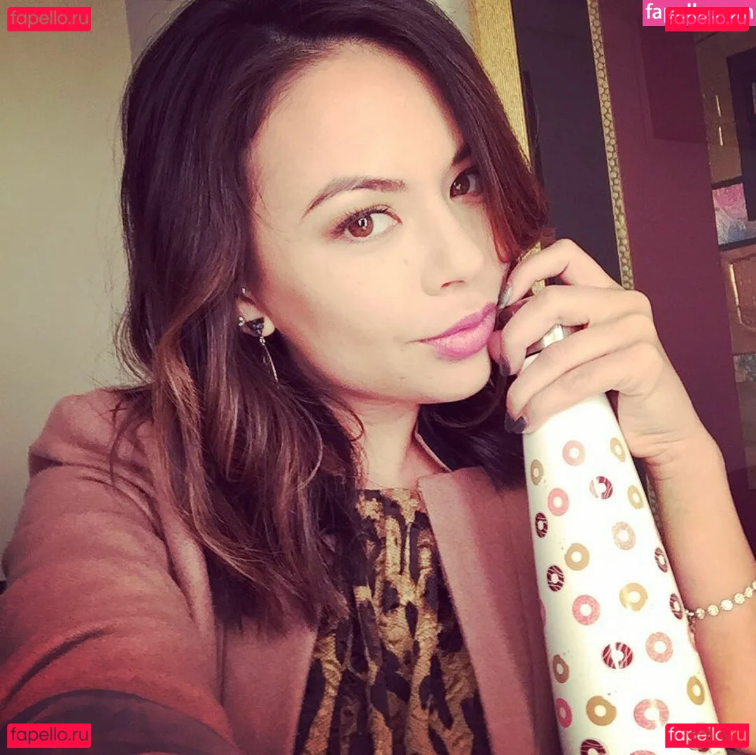 Janel Parrish Onlyfans Photo Gallery 