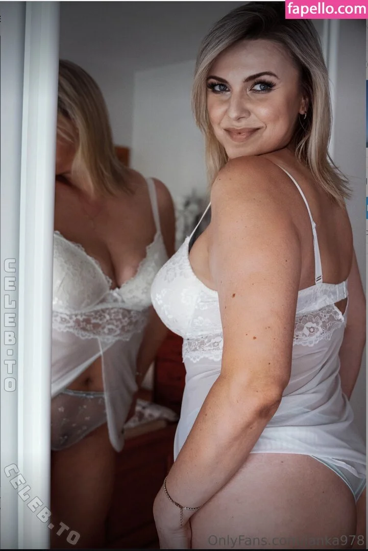 jen_k Onlyfans Photo Gallery 