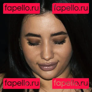 AliceLevine Onlyfans Photo Gallery 