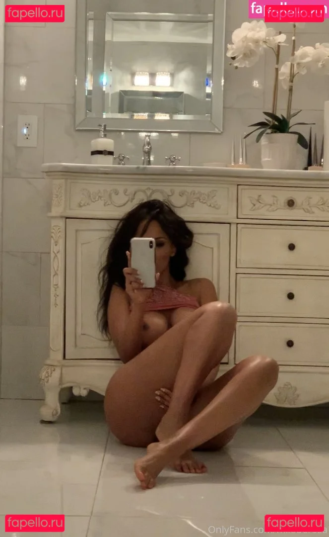 Im Burguesa Onlyfans Photo Gallery 