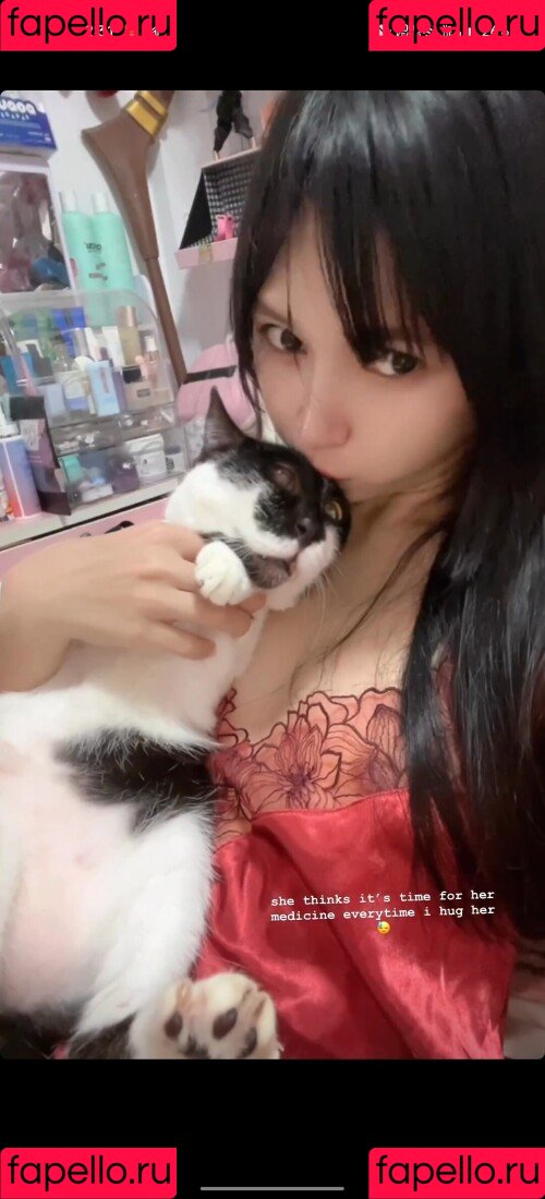 Joyce Poring Onlyfans Photo Gallery 