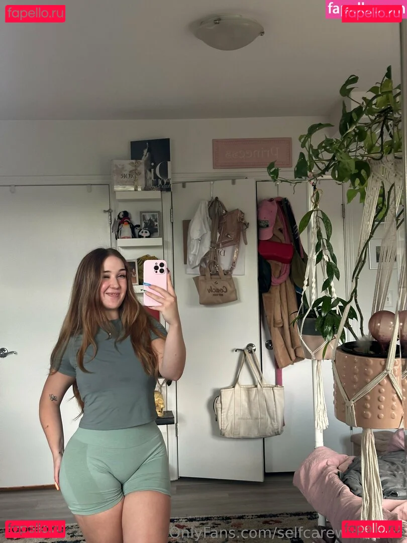 selfcarewithchloe Onlyfans Photo Gallery 