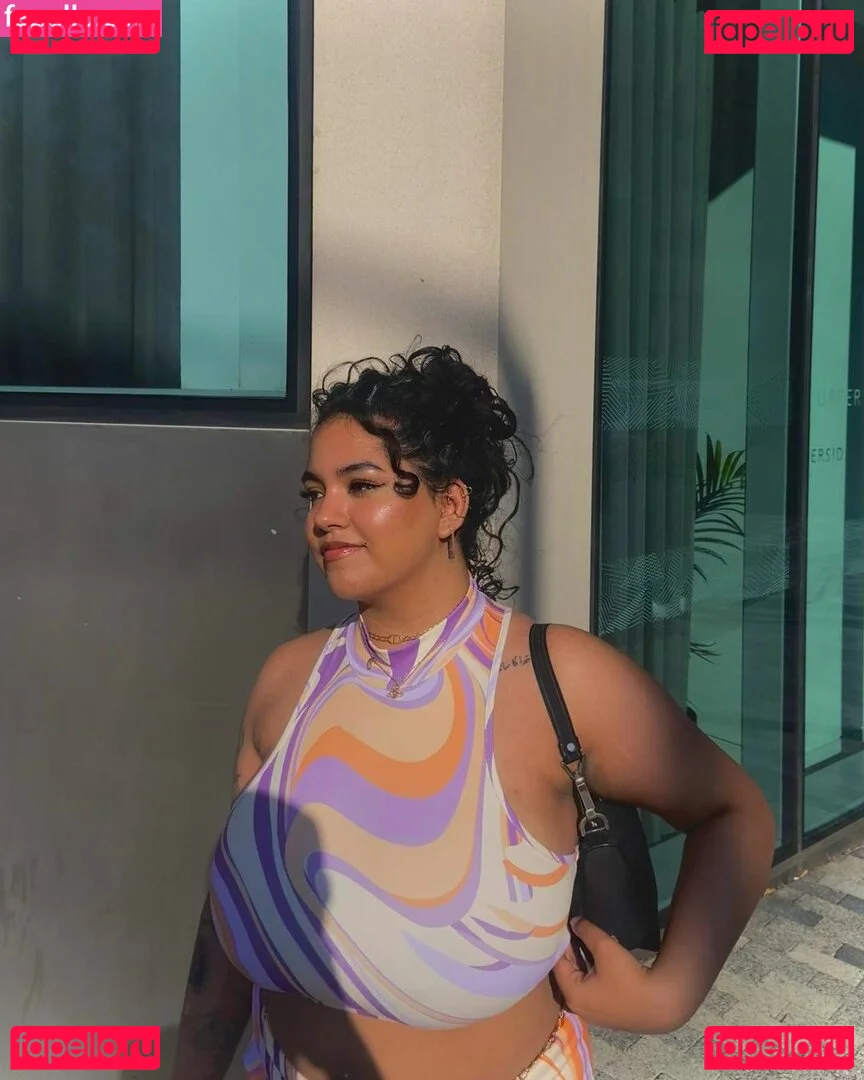 Boa Hancock Onlyfans Photo Gallery 