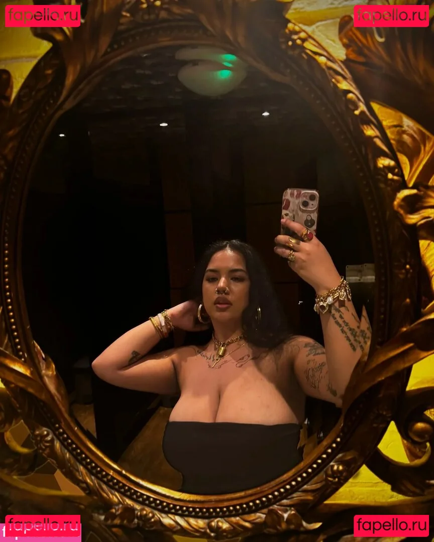 Boa Hancock Onlyfans Photo Gallery 