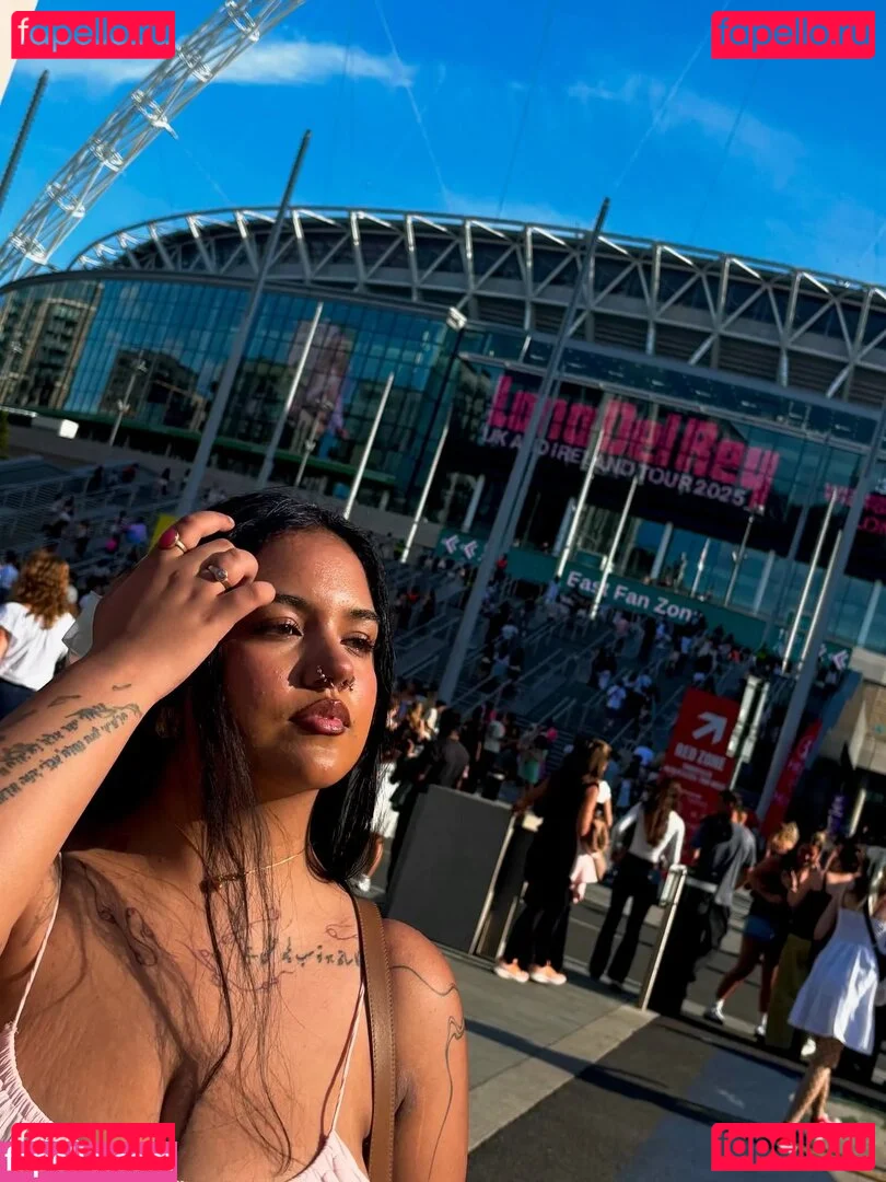 Boa Hancock Onlyfans Photo Gallery 