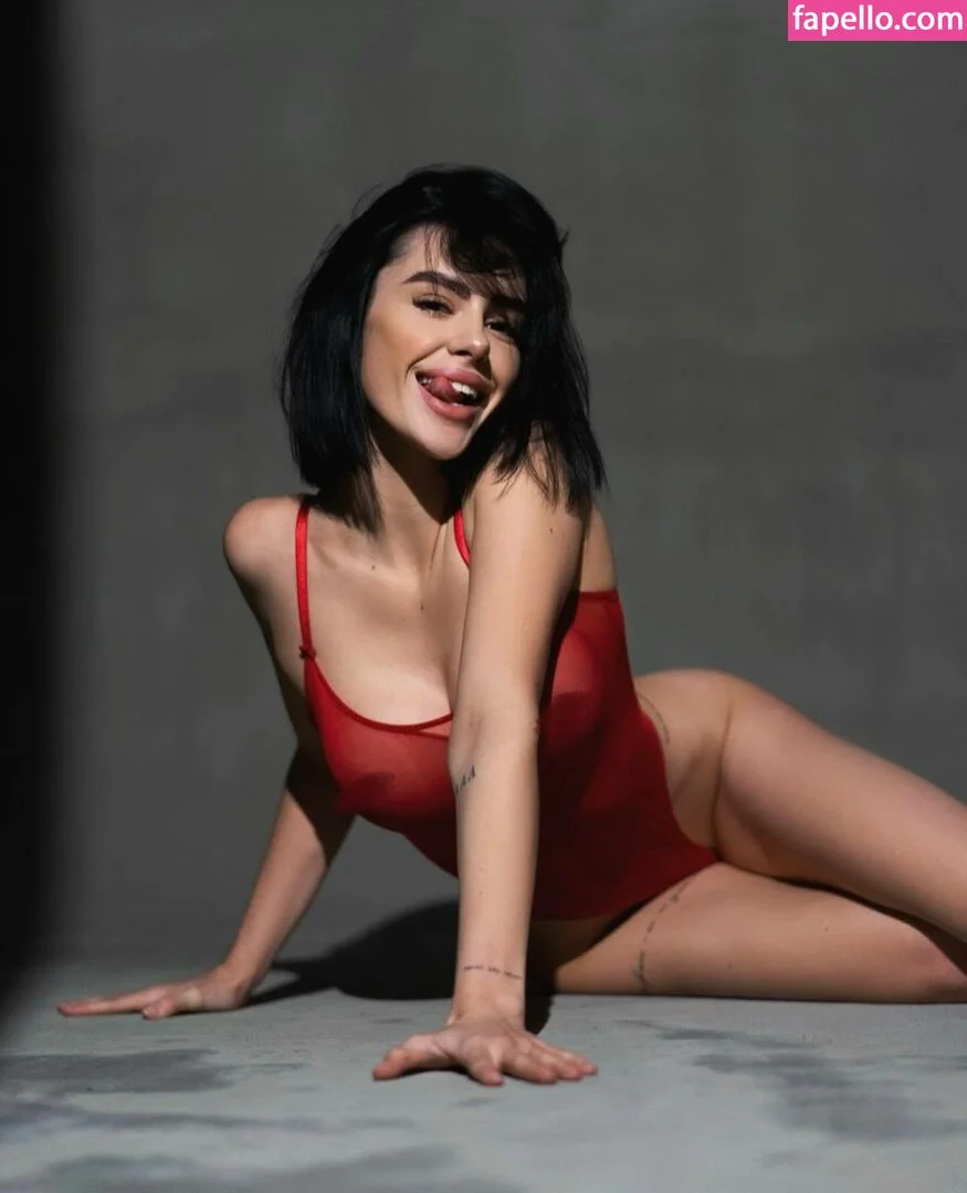 Mariamoretti Onlyfans Photo Gallery 