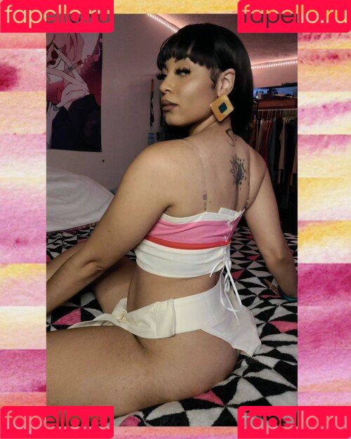 Thighlyinfluential Onlyfans Photo Gallery 