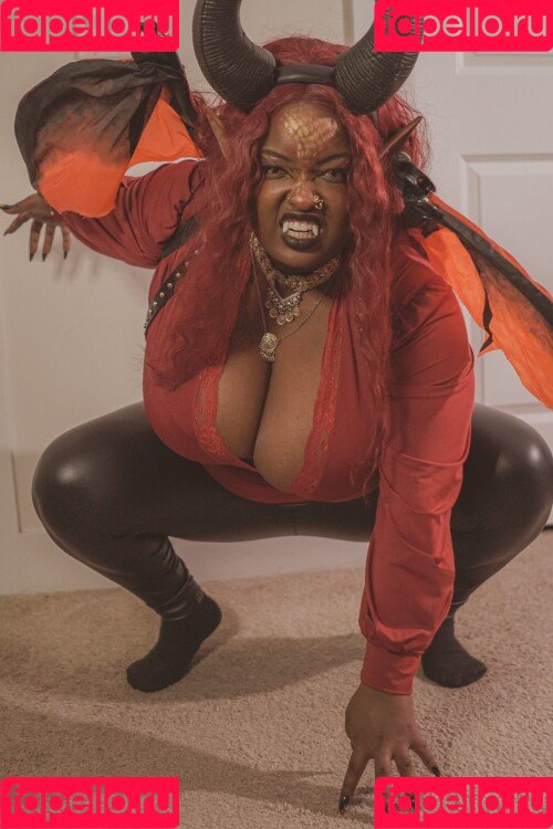 Thighlyinfluential Onlyfans Photo Gallery 