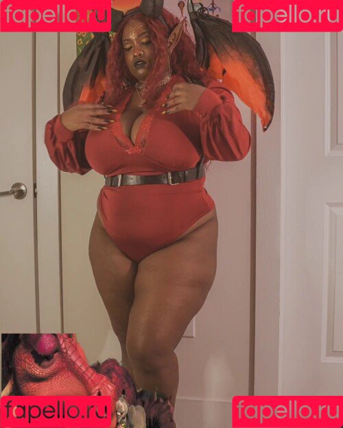 Thighlyinfluential Onlyfans Photo Gallery 