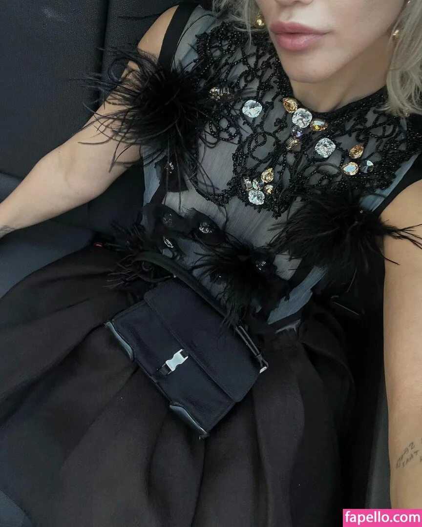 Isha Van Dijk Onlyfans Photo Gallery 