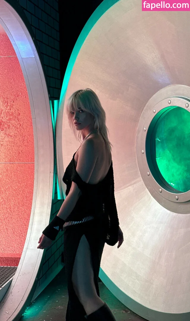 Isha Van Dijk Onlyfans Photo Gallery 