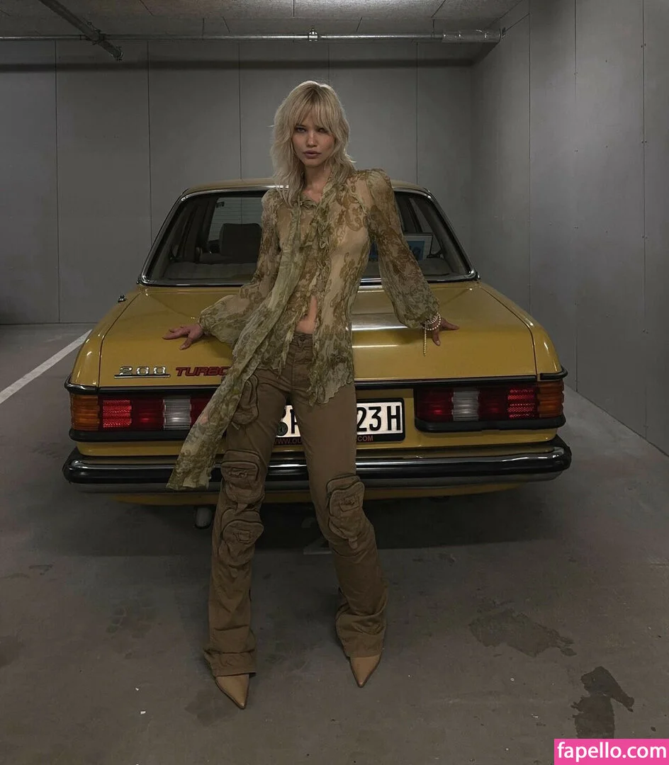 Isha Van Dijk Onlyfans Photo Gallery 