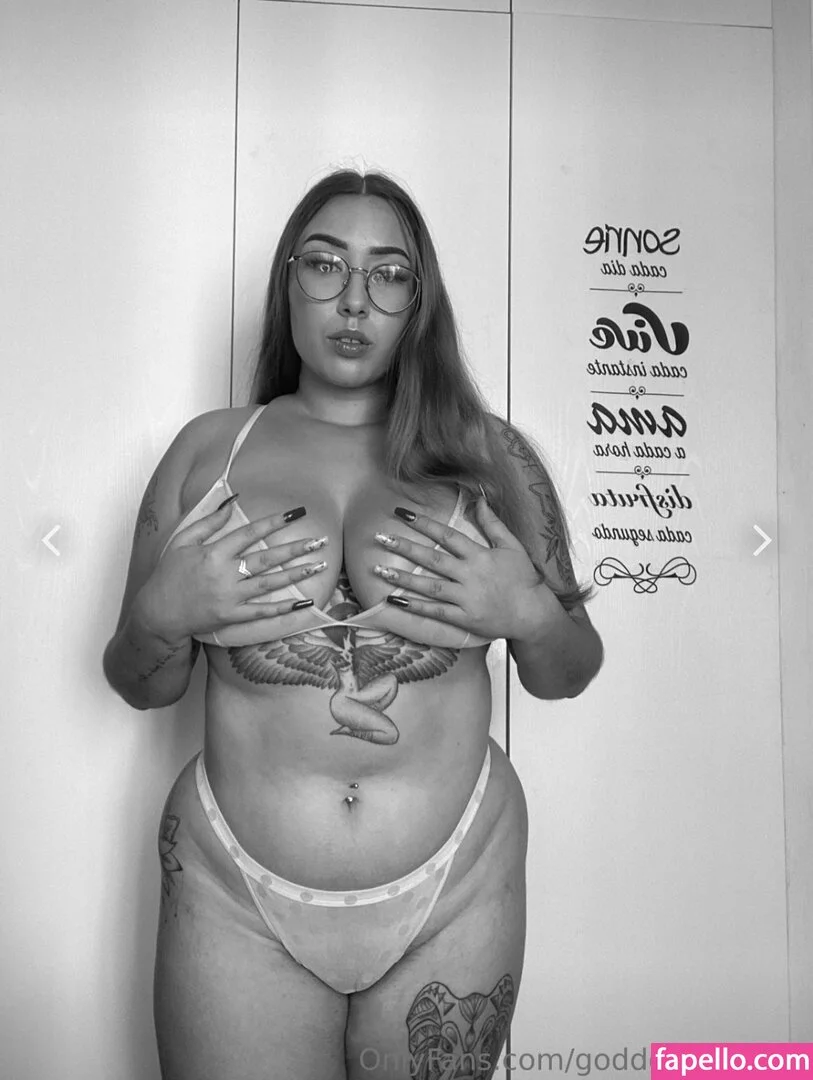 Noemi123130 Onlyfans Photo Gallery 