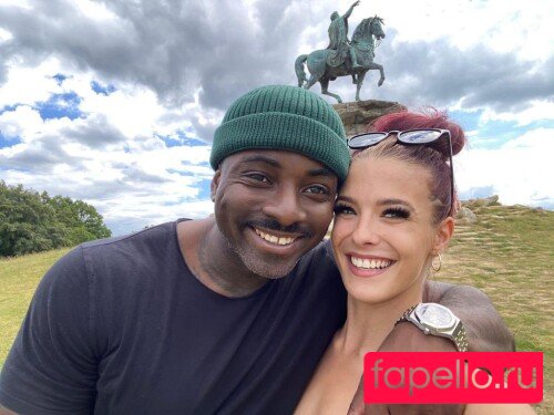 Shannon Wright Onlyfans Photo Gallery 