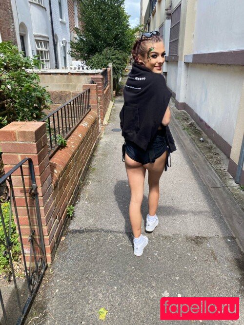 Shannon Wright Onlyfans Photo Gallery 