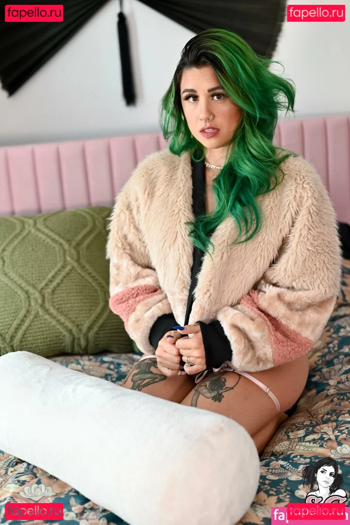 wecallhervanessa Onlyfans Photo Gallery 