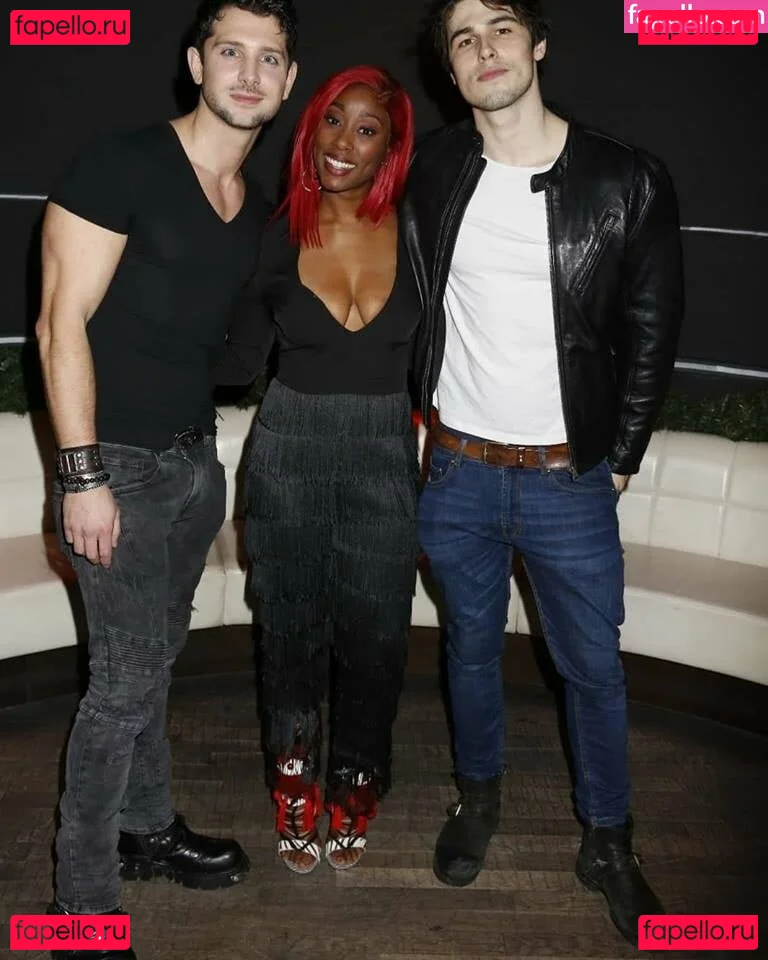 Scarlette Douglas Onlyfans Photo Gallery 