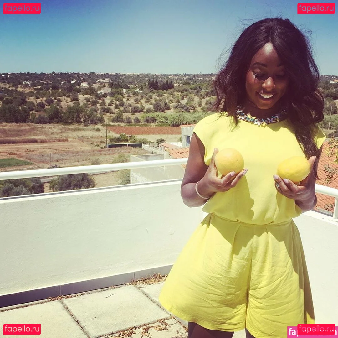 Scarlette Douglas Onlyfans Photo Gallery 