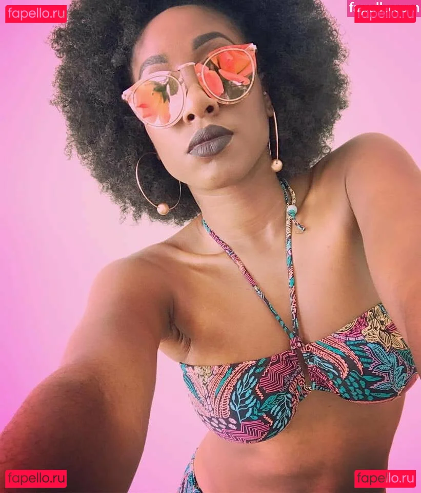 Scarlette Douglas Onlyfans Photo Gallery 