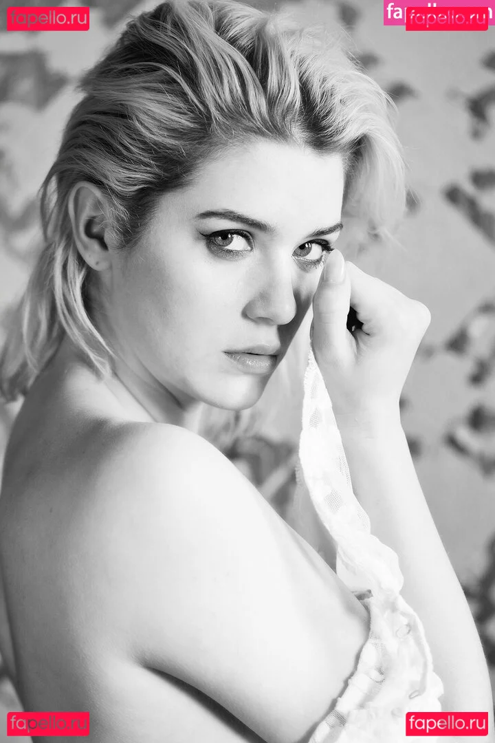 Mckenzie Eckels Onlyfans Photo Gallery 