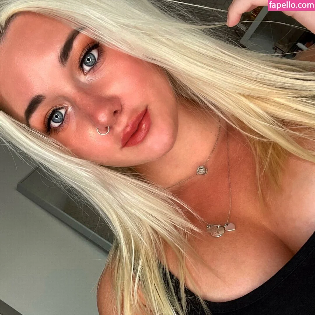 Molly Harding Onlyfans Photo Gallery 