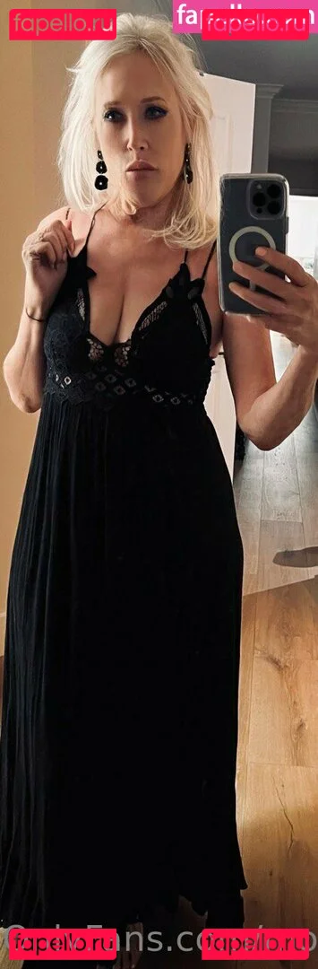 suzieandhannahfree Onlyfans Photo Gallery 