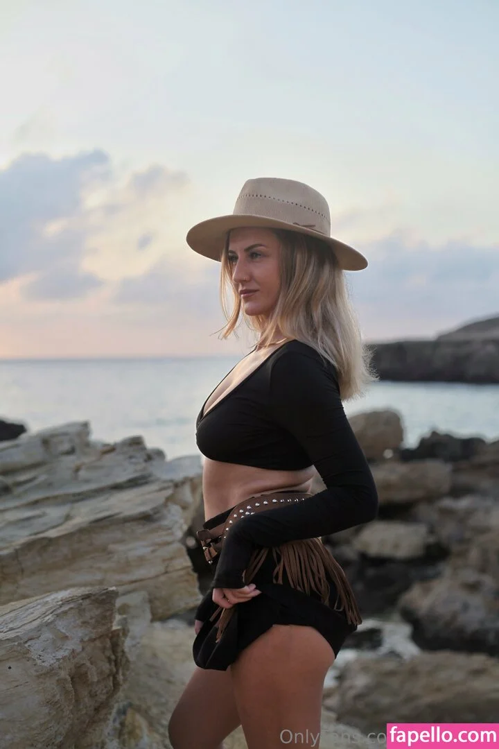 twinkipinki Onlyfans Photo Gallery 