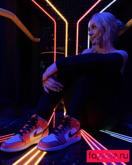 Leslie Machin Onlyfans Photo Gallery 