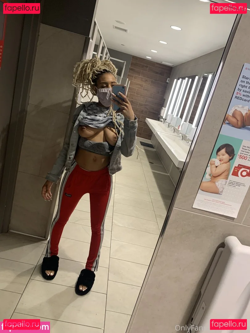 Khloea Marie Onlyfans Photo Gallery 