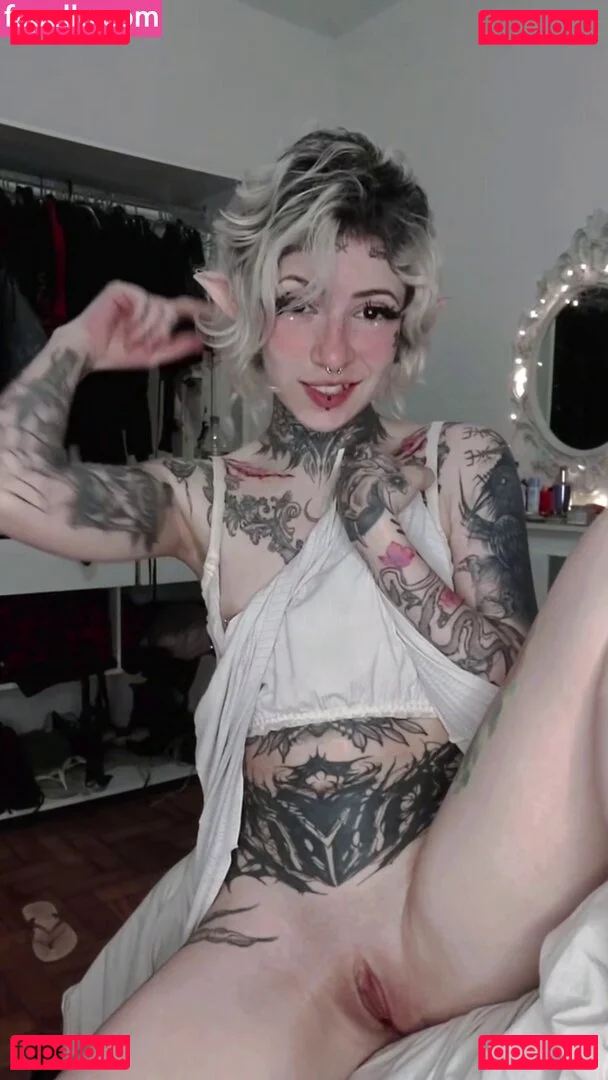 Aline Fox Onlyfans Photo Gallery 