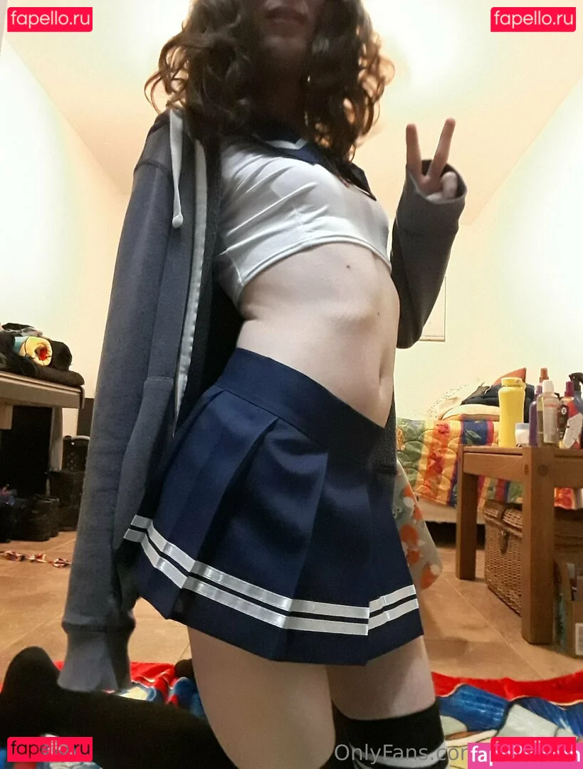 ukenicky Onlyfans Photo Gallery 