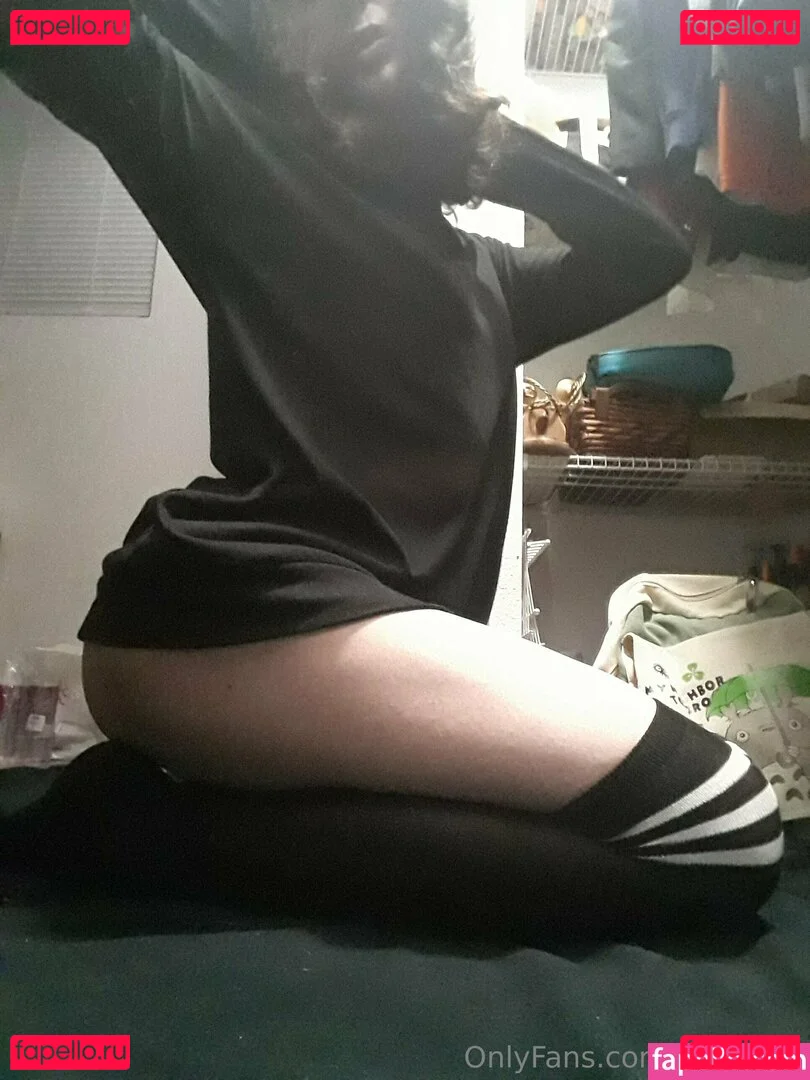 ukenicky Onlyfans Photo Gallery 