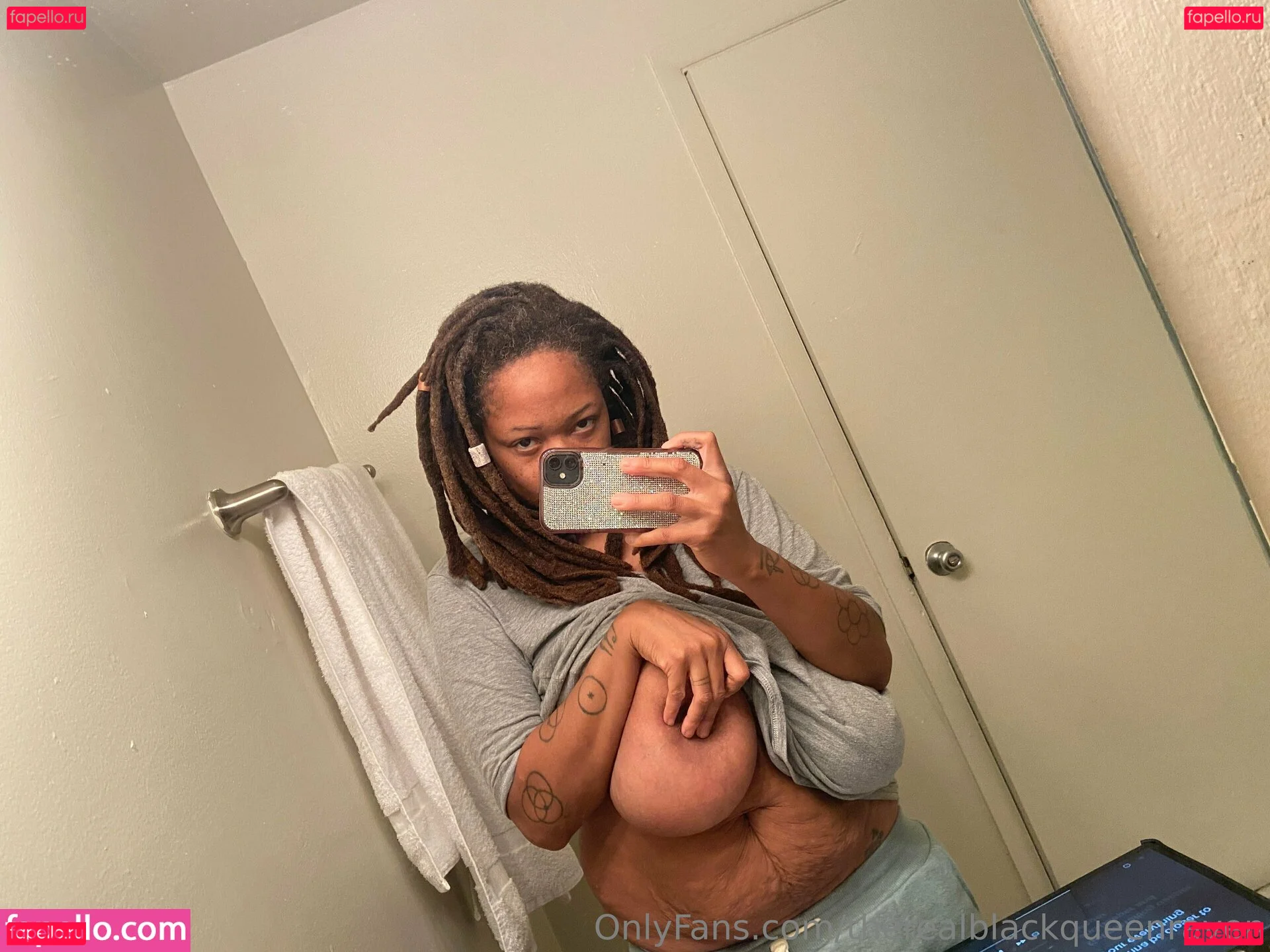 therealblackqueenraven Onlyfans Photo Gallery 
