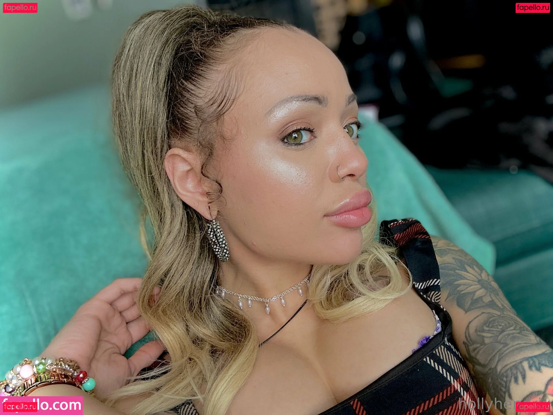 thehollyhendrix Onlyfans Photo Gallery 