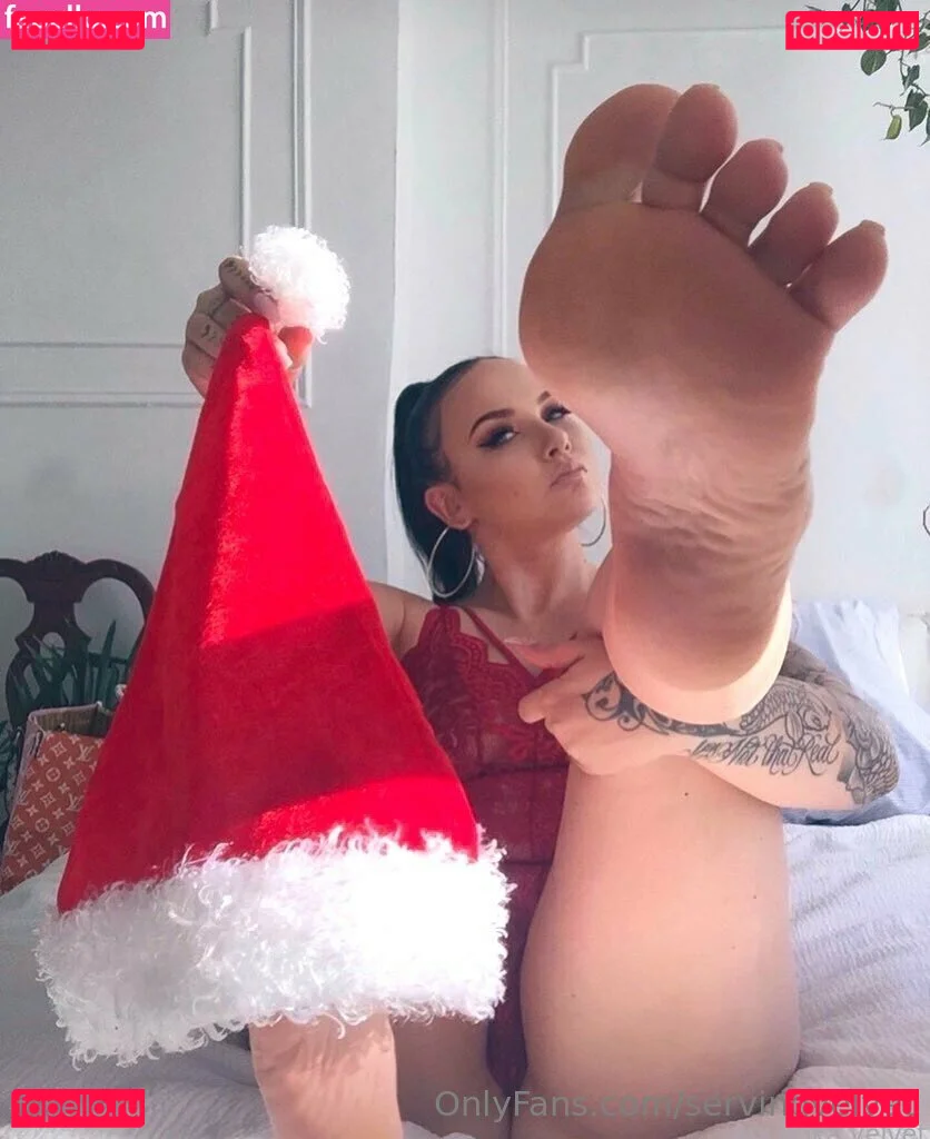 servingvelvet Onlyfans Photo Gallery 