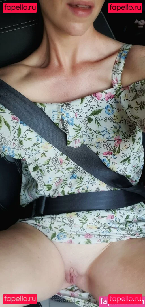 larawk Onlyfans Photo Gallery 