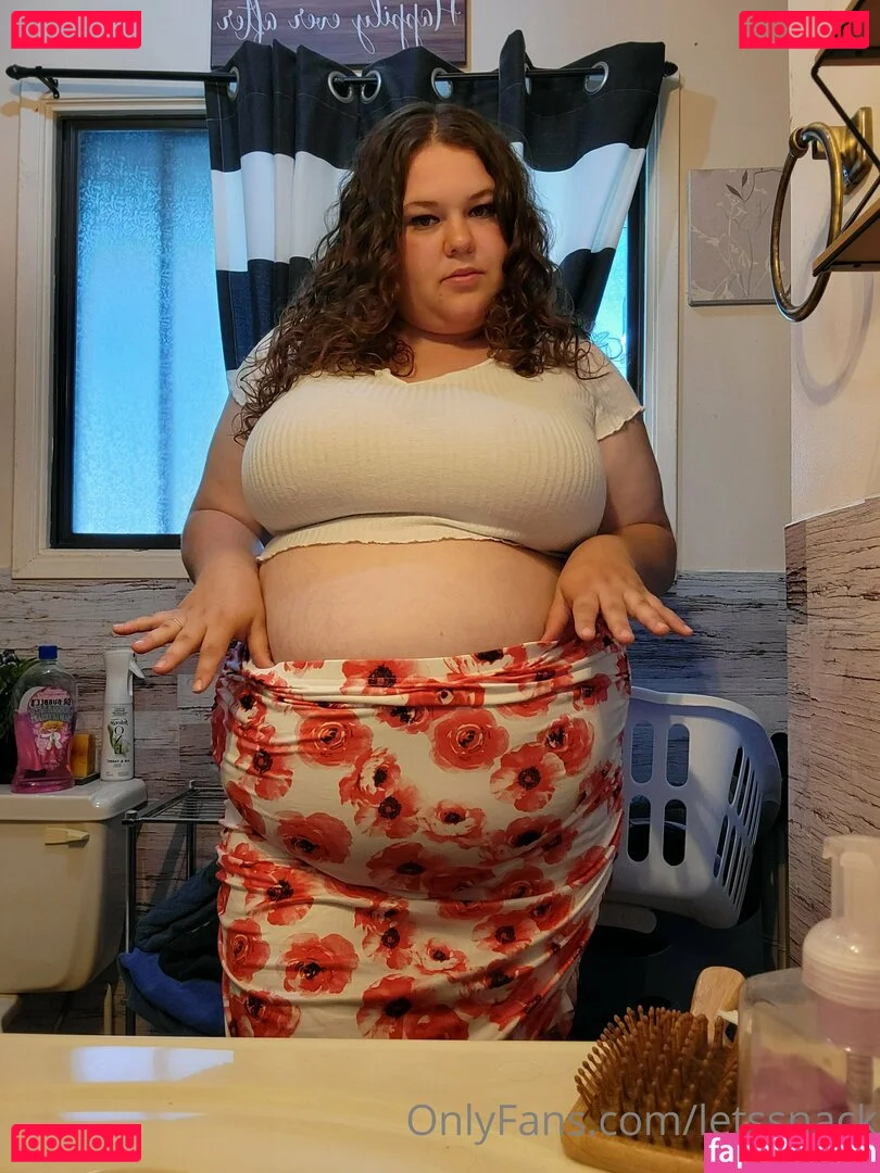 letssnack Onlyfans Photo Gallery 