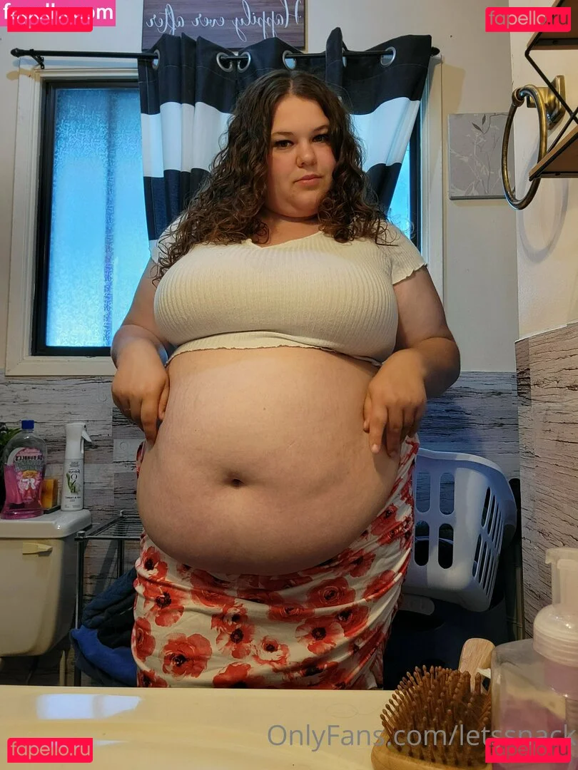 letssnack Onlyfans Photo Gallery 