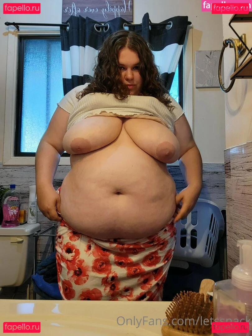 letssnack Onlyfans Photo Gallery 