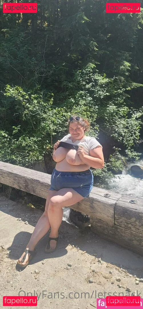 letssnack Onlyfans Photo Gallery 