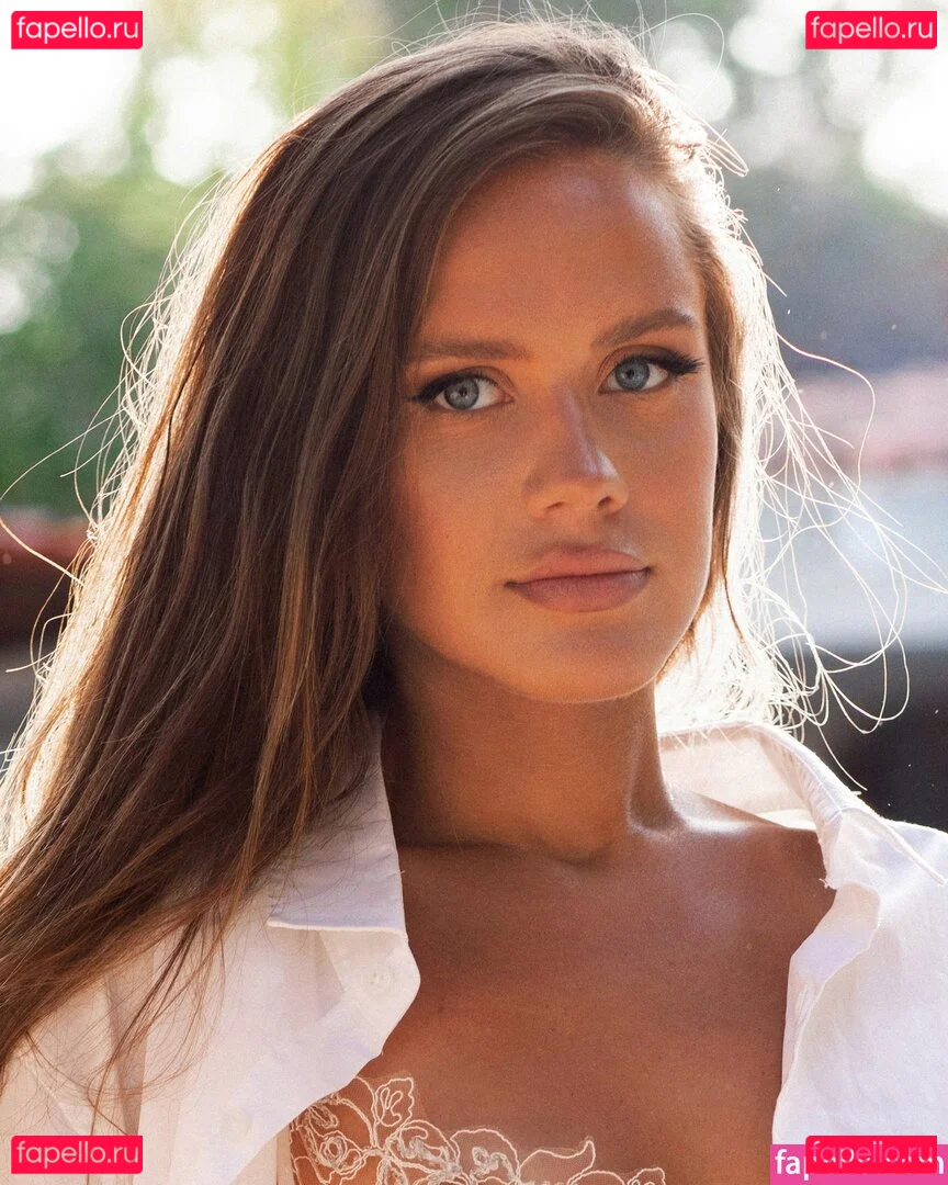 Katrina Blossom Onlyfans Photo Gallery 